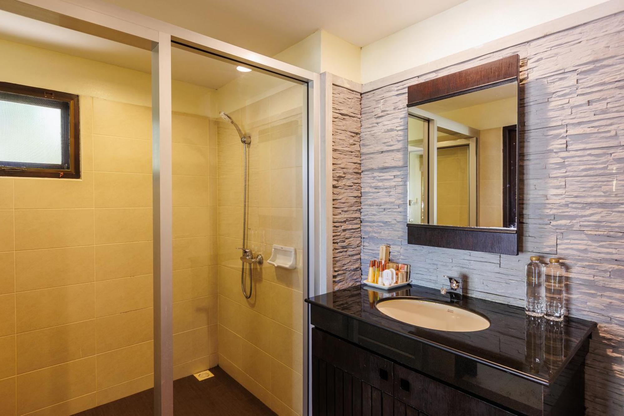 Nang Thong Beach Resort Khao Lak Exterior foto