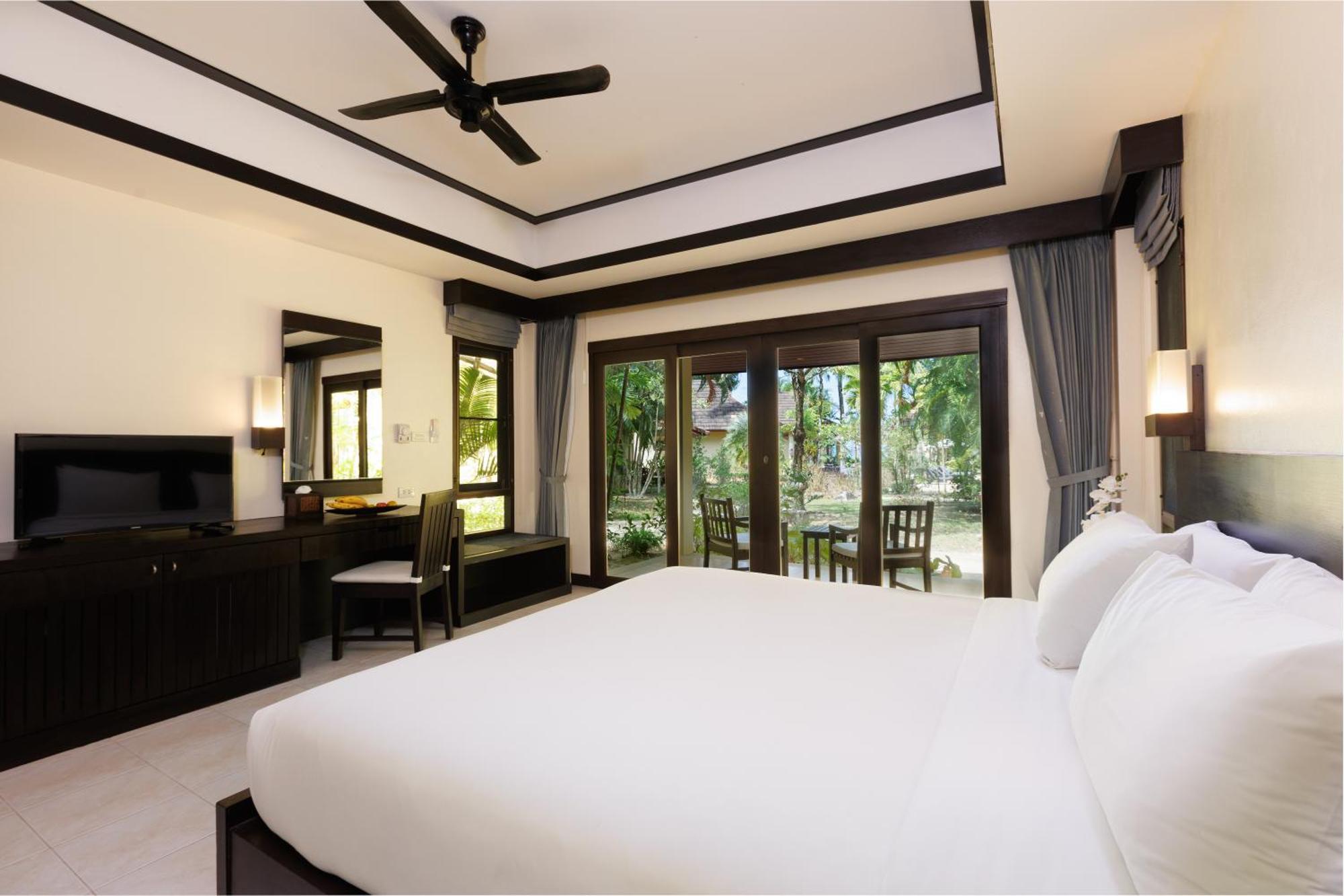 Nang Thong Beach Resort Khao Lak Exterior foto